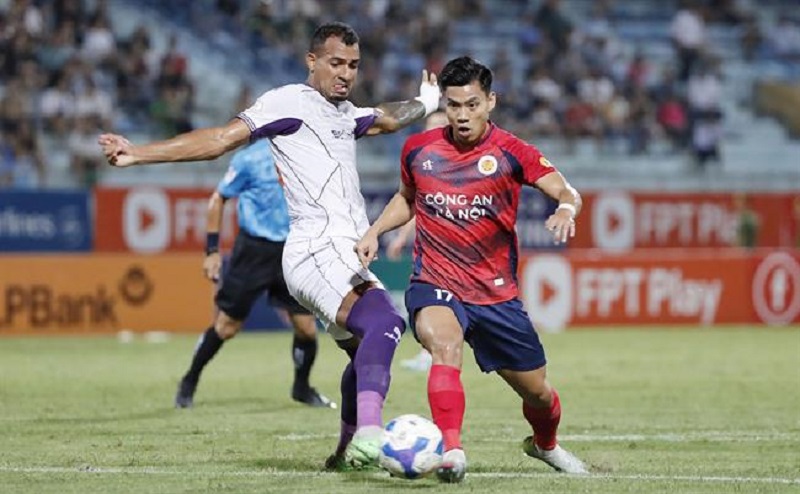 so-huu-tan-binh-uzbekistan-ha-noi-fc-tu-tin-vo-dich-v-league